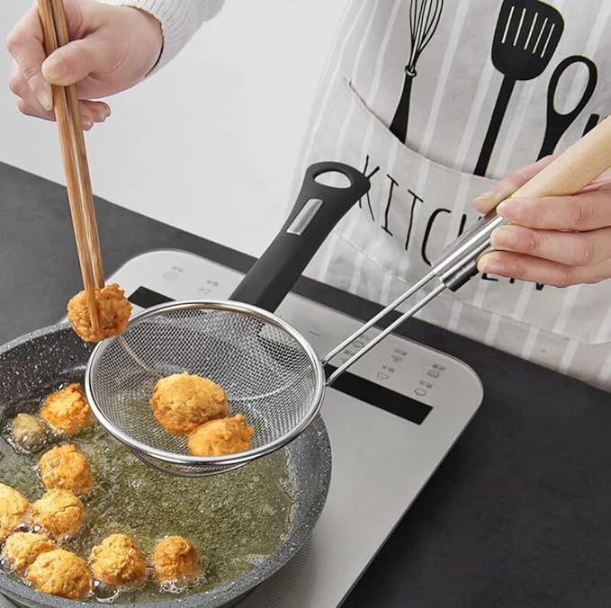 Stainless Steel Deep Fry Net Spoon Oil Strainer with U Shape Wooden Handle