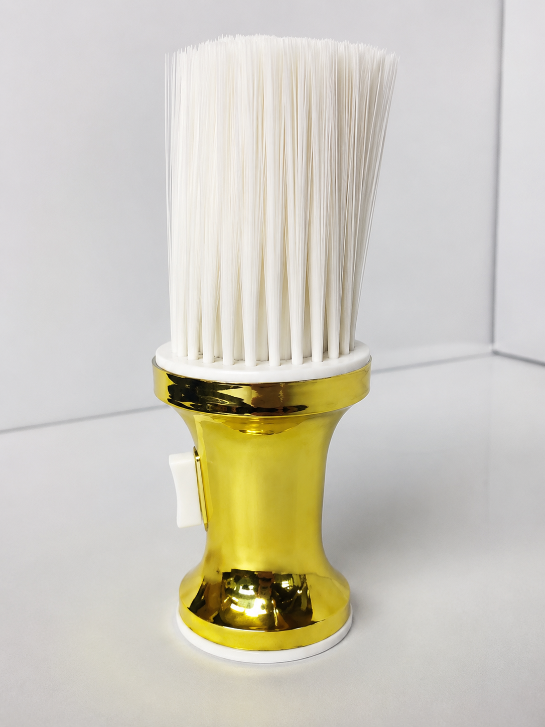 Golden Neck Brush