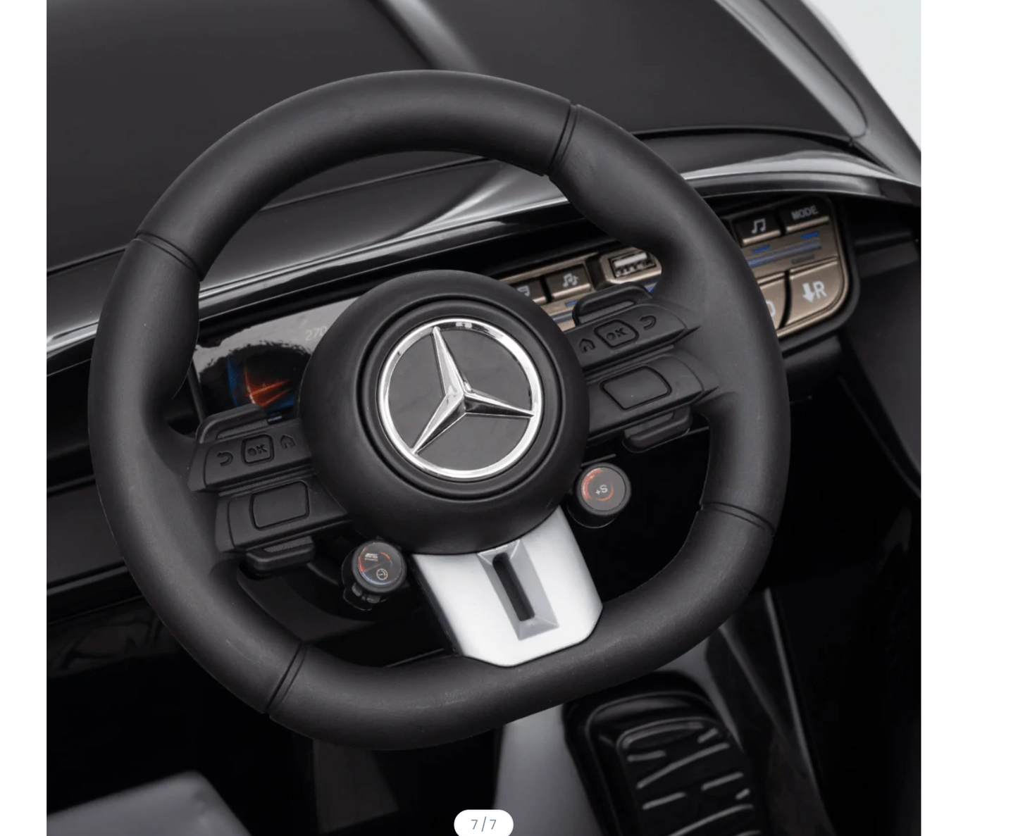 MERCEDES AMG CLE 53 black