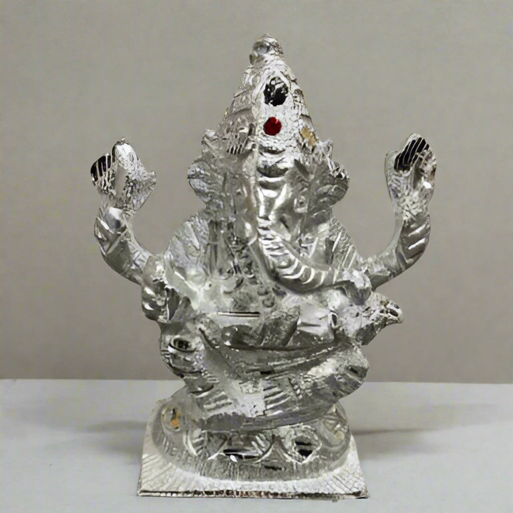 Ganesh Statue - 6.5 by 11 cm