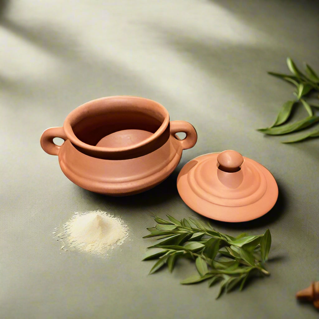 Clay Pot with Lid 20cm