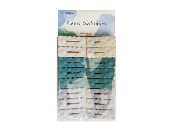 Plastic Cloth Pegs