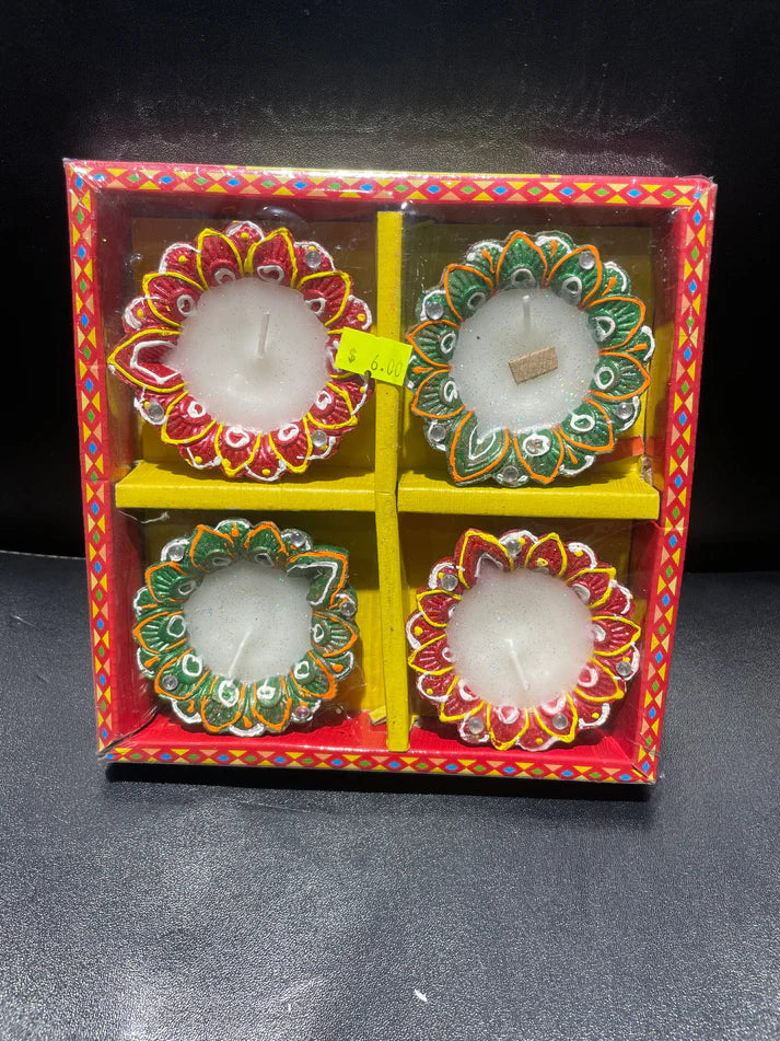 Diya Set of 4 wax filled Style 2