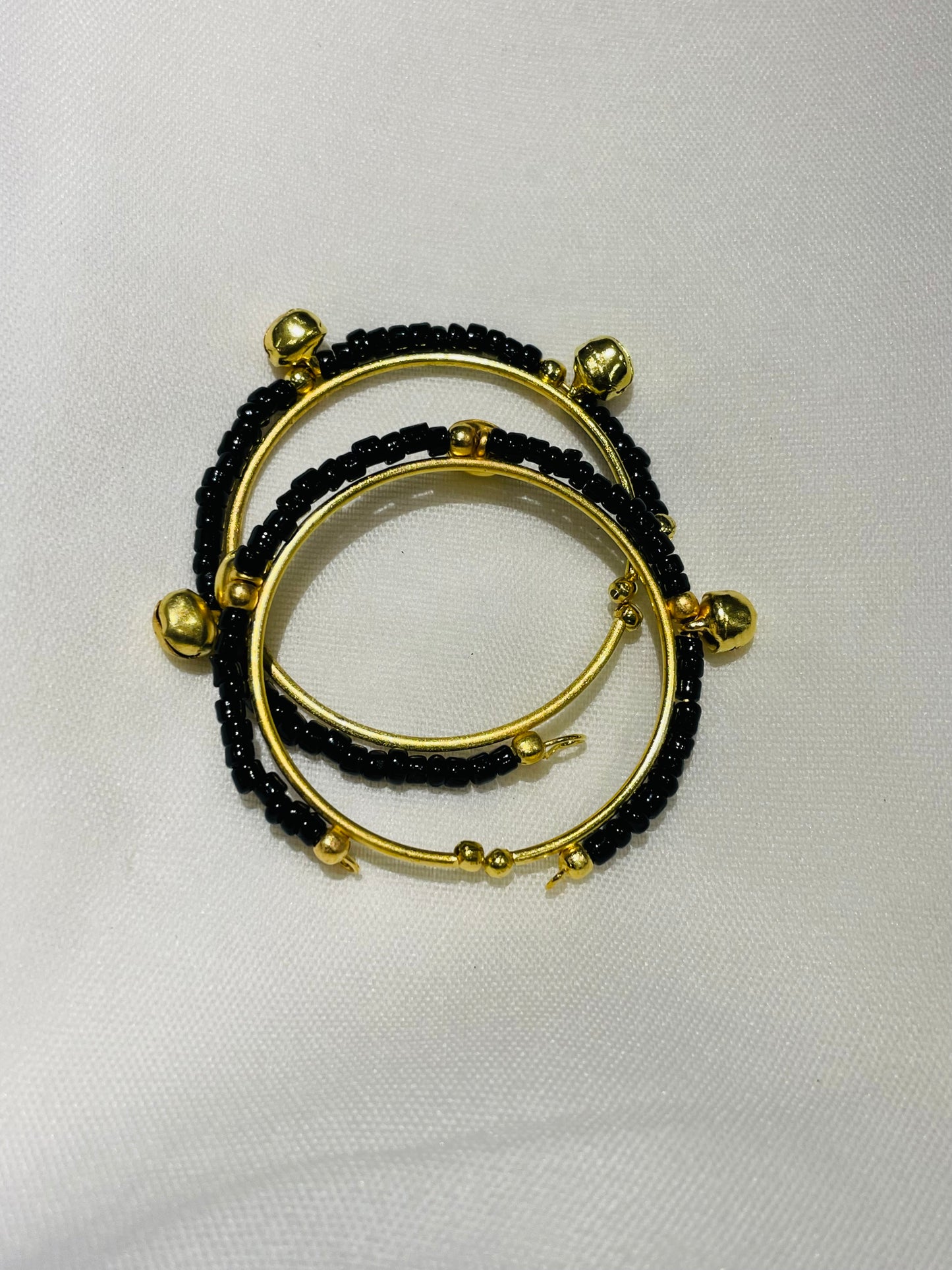 Baby Beads Nazariya with white and black beads