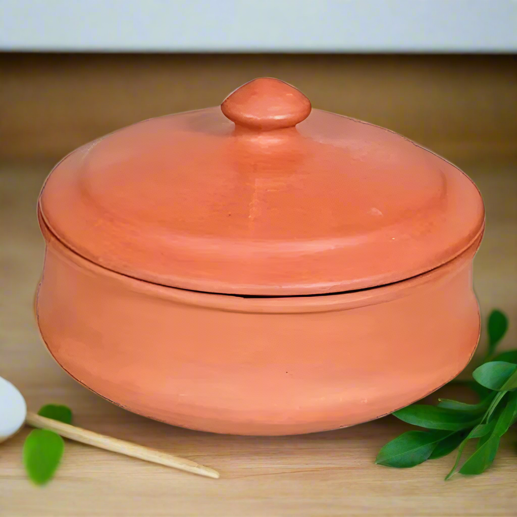 Clay Pot with Lid 20