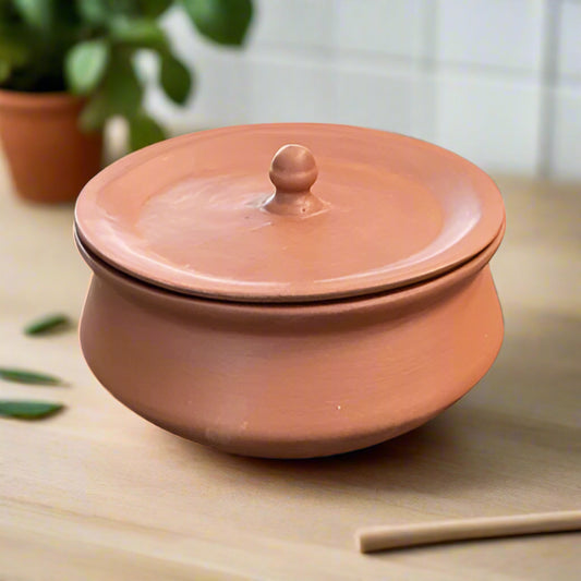 Clay Pot with Lid 20cm