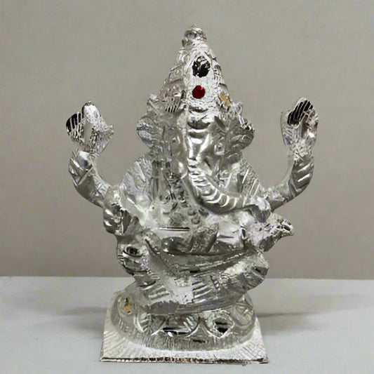 Ganesh Statue - 6.5 by 11 cm