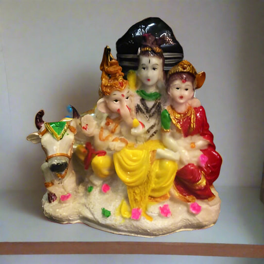 Shiv Parivar with Shivling