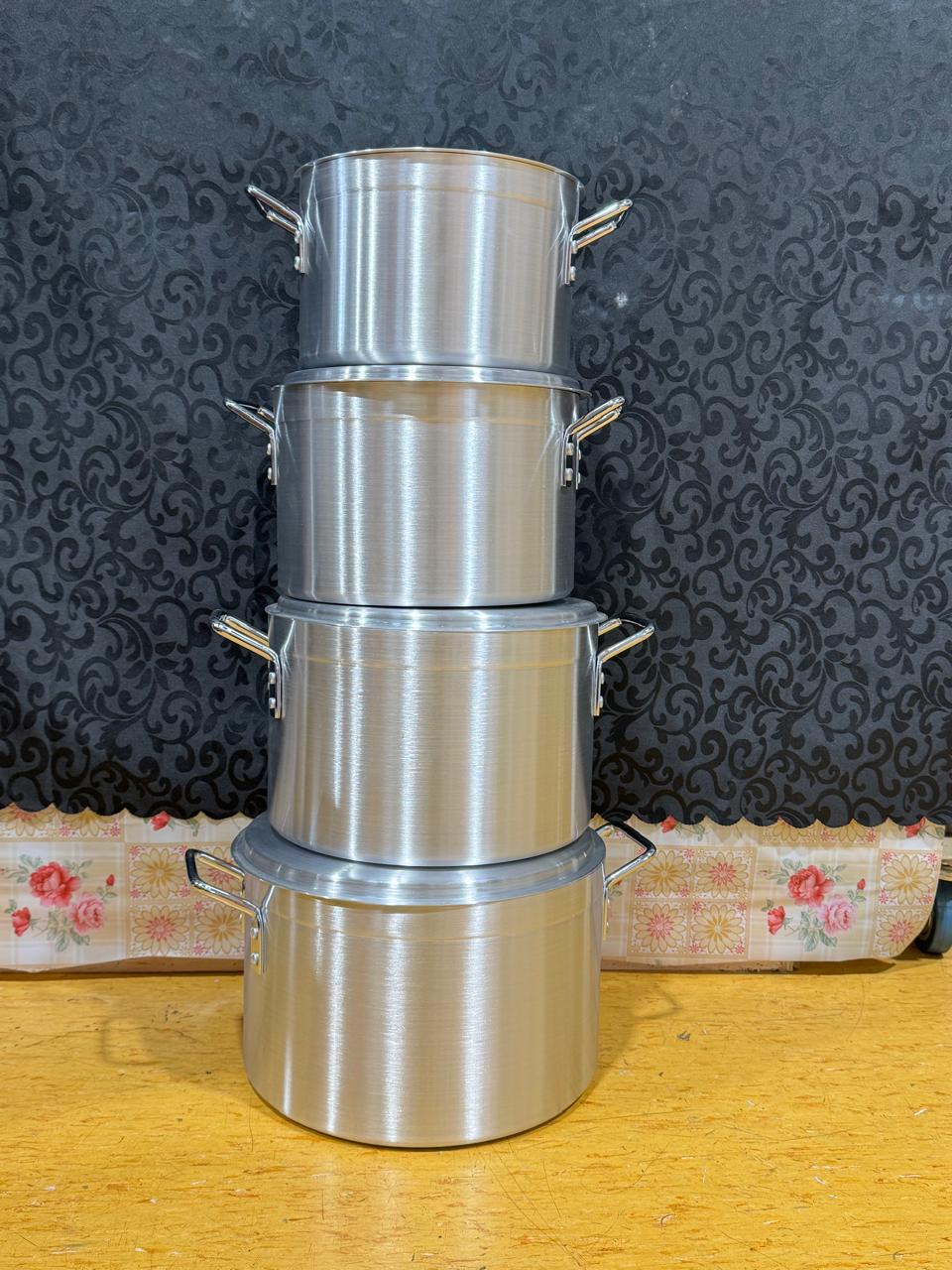 Aluminum Pots with Lids 25CM - 34CM Commercial/Domestic