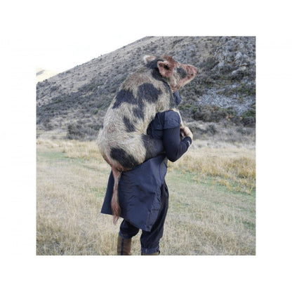 Game Hunters Carry Cape with Pouch - Black