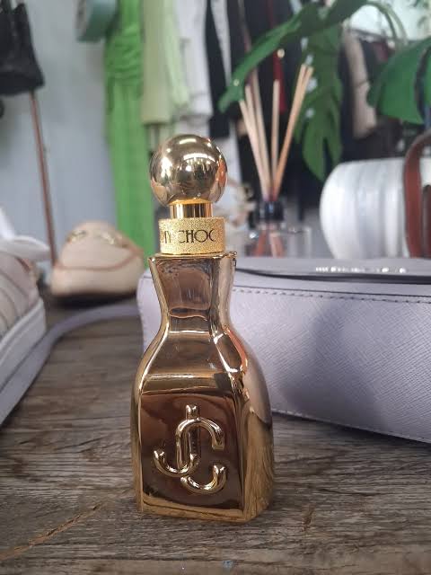 J’CHOC Eau de Parfum – ROSE Gold Bottle